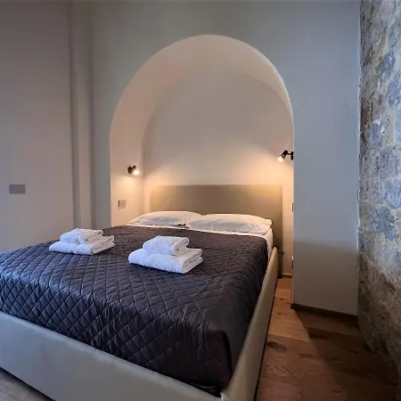 Torre Del Cavaliere * סיינה