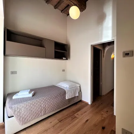 Torre Del Cavaliere Apartmán