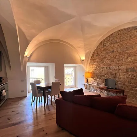 Torre Del Cavaliere 아파트 시에나